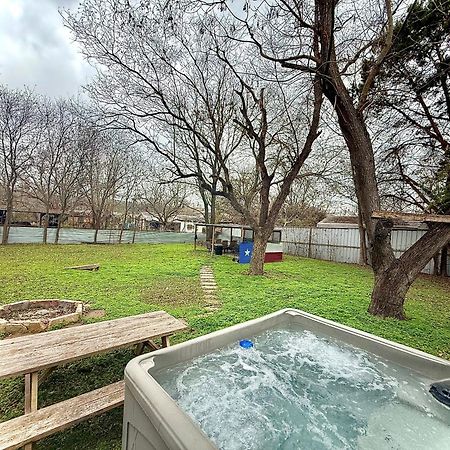 Canyon Lake River House Retreat-Location With Hot Tub 외부 사진