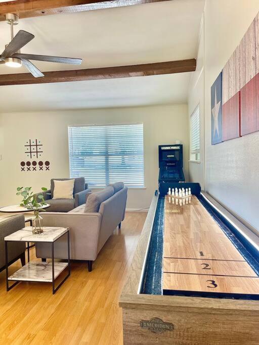 Canyon Lake River House Retreat-Location With Hot Tub 외부 사진
