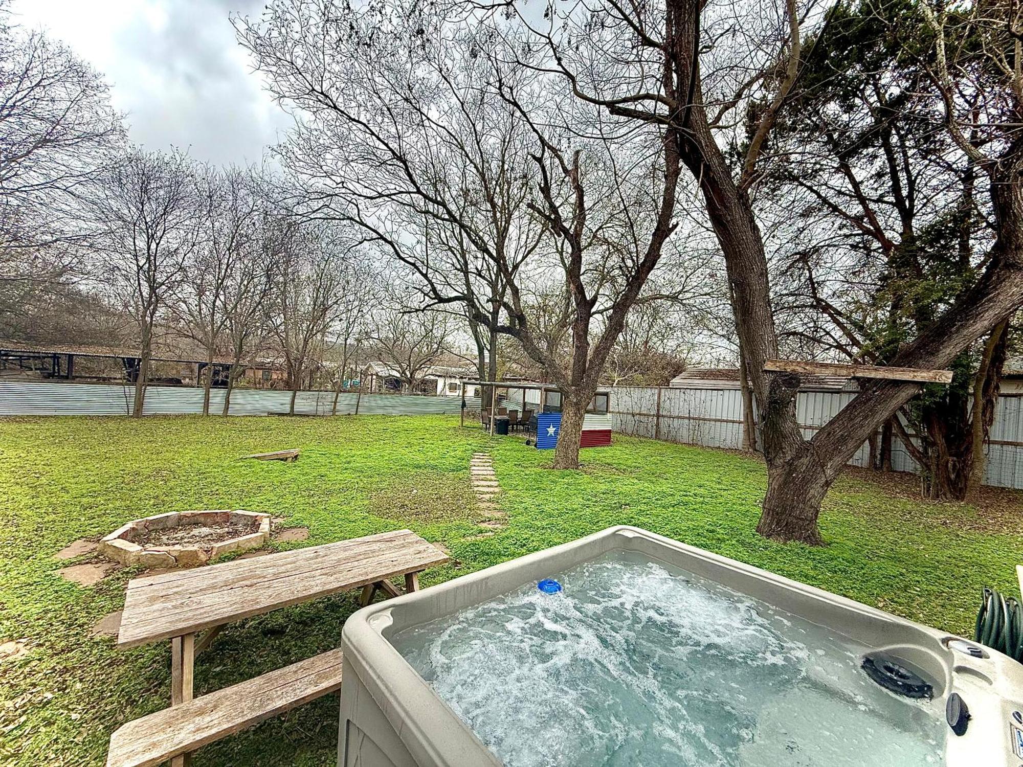 Canyon Lake River House Retreat-Location With Hot Tub 외부 사진